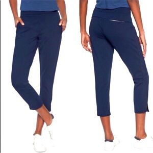 Athleta Women's Medium blue Modern Metro Capri Pants Split Hem